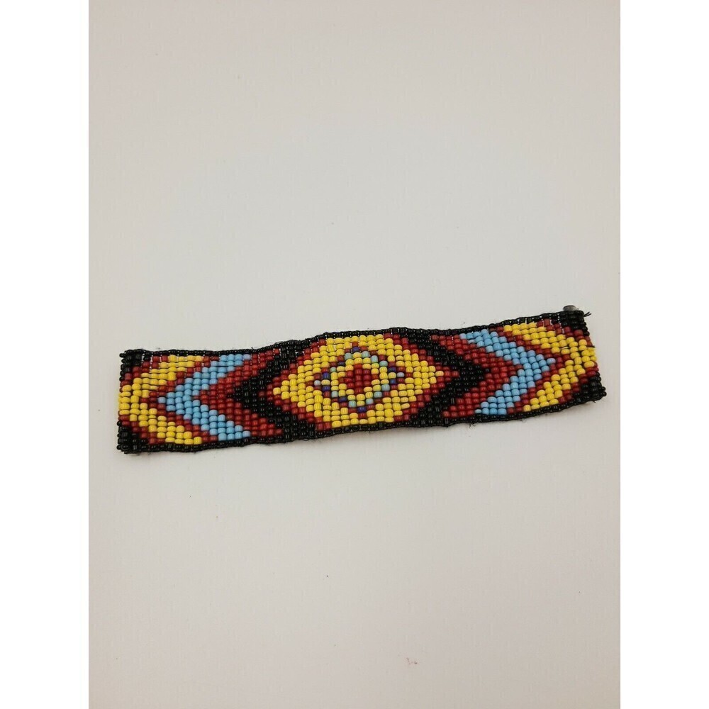 HUICHOL Bracelet with Native American Folk Art Diamond Eye/Arrow Seed bead